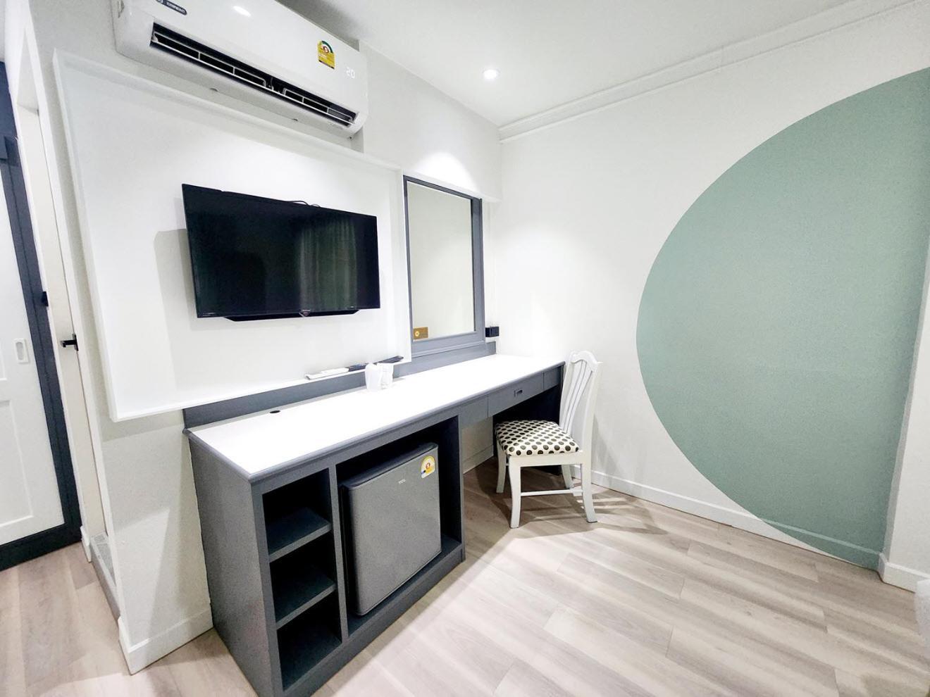 Seatel Phuket, Patong Beach Exterior foto