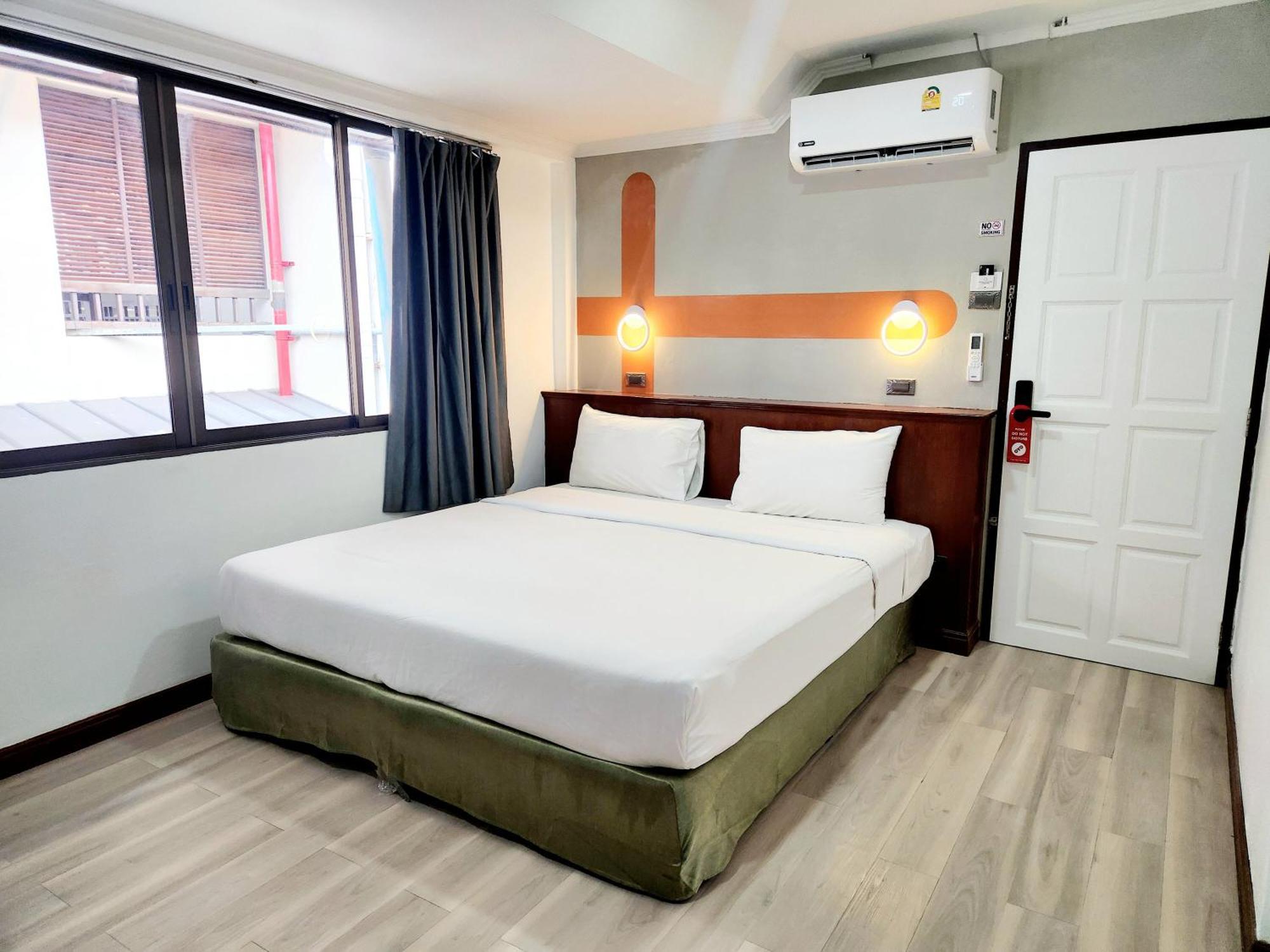 Seatel Phuket, Patong Beach Exterior foto